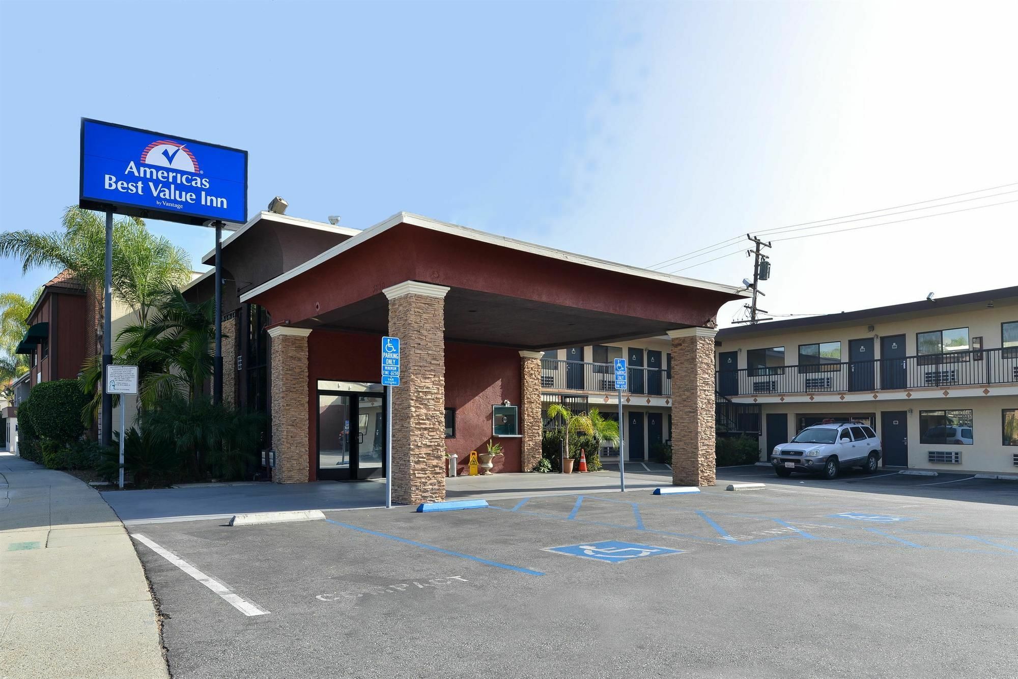 Americas Best Value Inn Pasadena Exterior foto